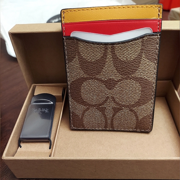 Coach Boxed 3-in-1 Card Case Money Clip Set in Colorblock - Picture 5 of 5
